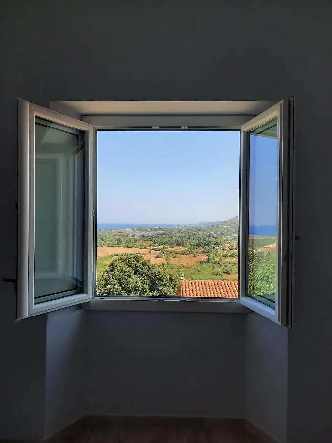 Domo Deledda Apartamento Posada   Posada (Sardinia)